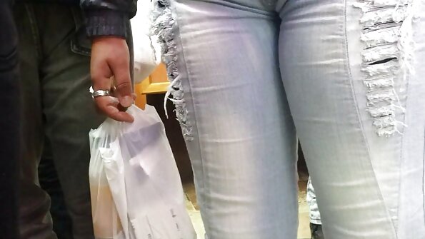 Russische Süße in geflochtenen Zöpfen geile reife frauen beim sex ist heute eine Analschlampe