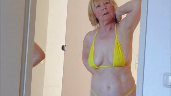 Atemberaubende blonde Pornokönigin sehnt sich nach einer reife hausfrauen nackt tollen Fleischstange