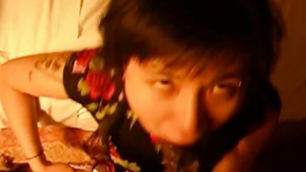 Japanische Frau mit haariger Muschi macht geile Liebe mit reife frau verführt handwerker ihrem Mann